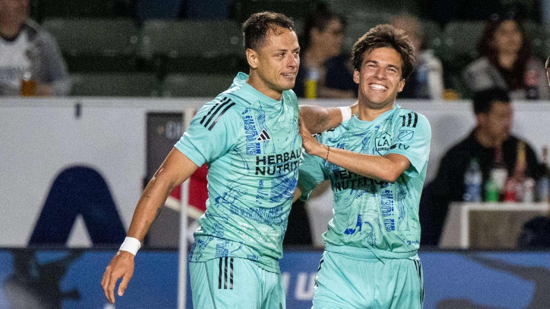 2022世界杯吉祥物的创意简笔画教学与作品展示